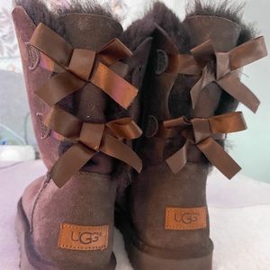 Ugg bow boots brown